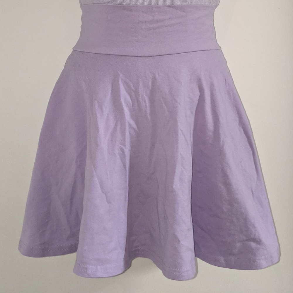 10/$25 Stretchy high waisted lavender skater skirt